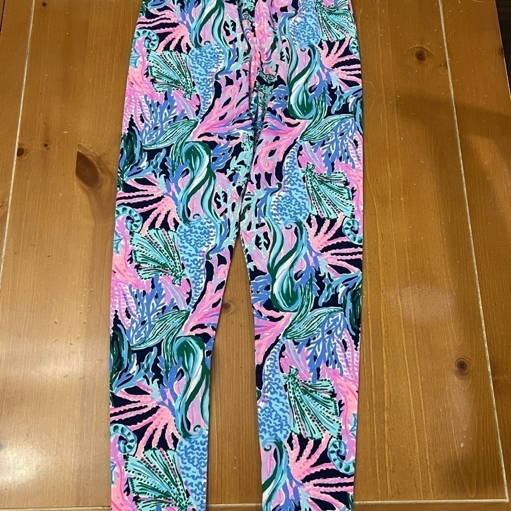 Lilly Pulitzer pajama bottoms size 14 - Picture 2 of 3